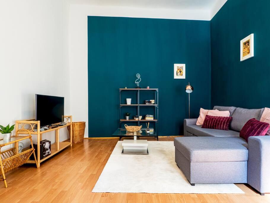 Sunshine Apartment - With Garage บูดาเปสต์ ภายนอก รูปภาพ