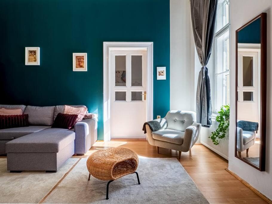 Sunshine Apartment - With Garage บูดาเปสต์ ภายนอก รูปภาพ